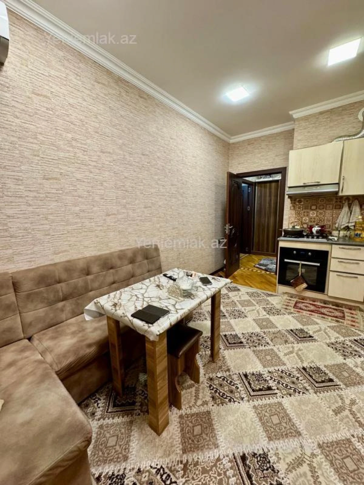 Satılır 2 otaqlı yeni tikili 76 m²