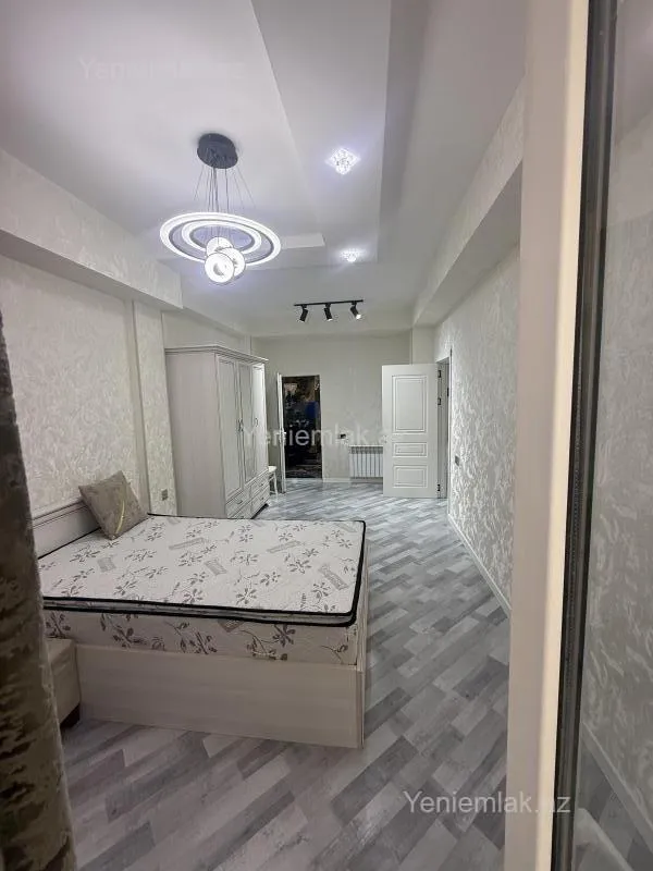 Satılır 4 otaqlı yeni tikili 165 m²