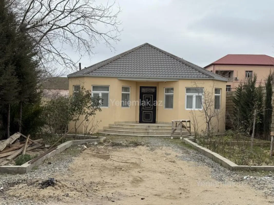 Satılır 4 otaqlı həyət evi 120 m²