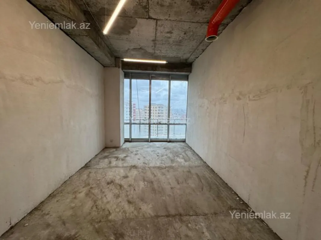 Satılır 4 otaqlı yeni tikili 185 m²