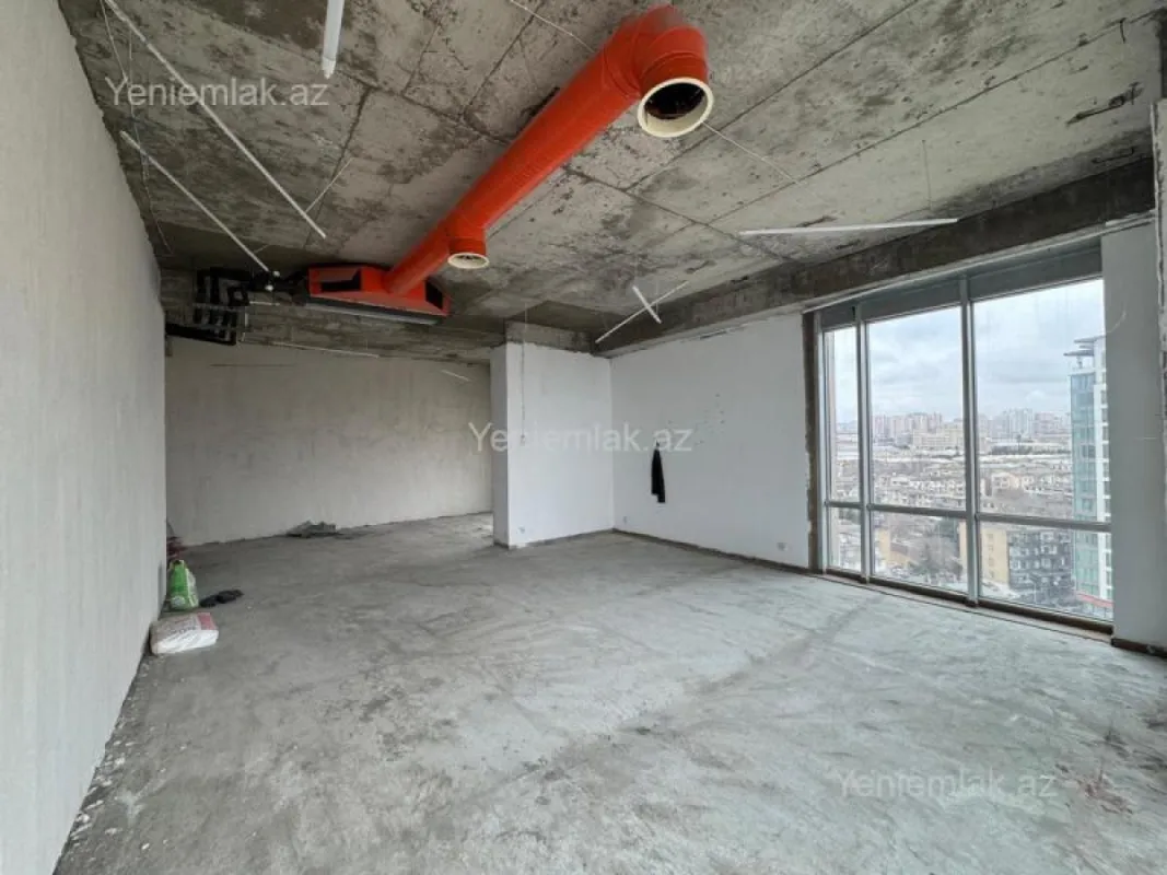 Satılır 4 otaqlı yeni tikili 185 m²