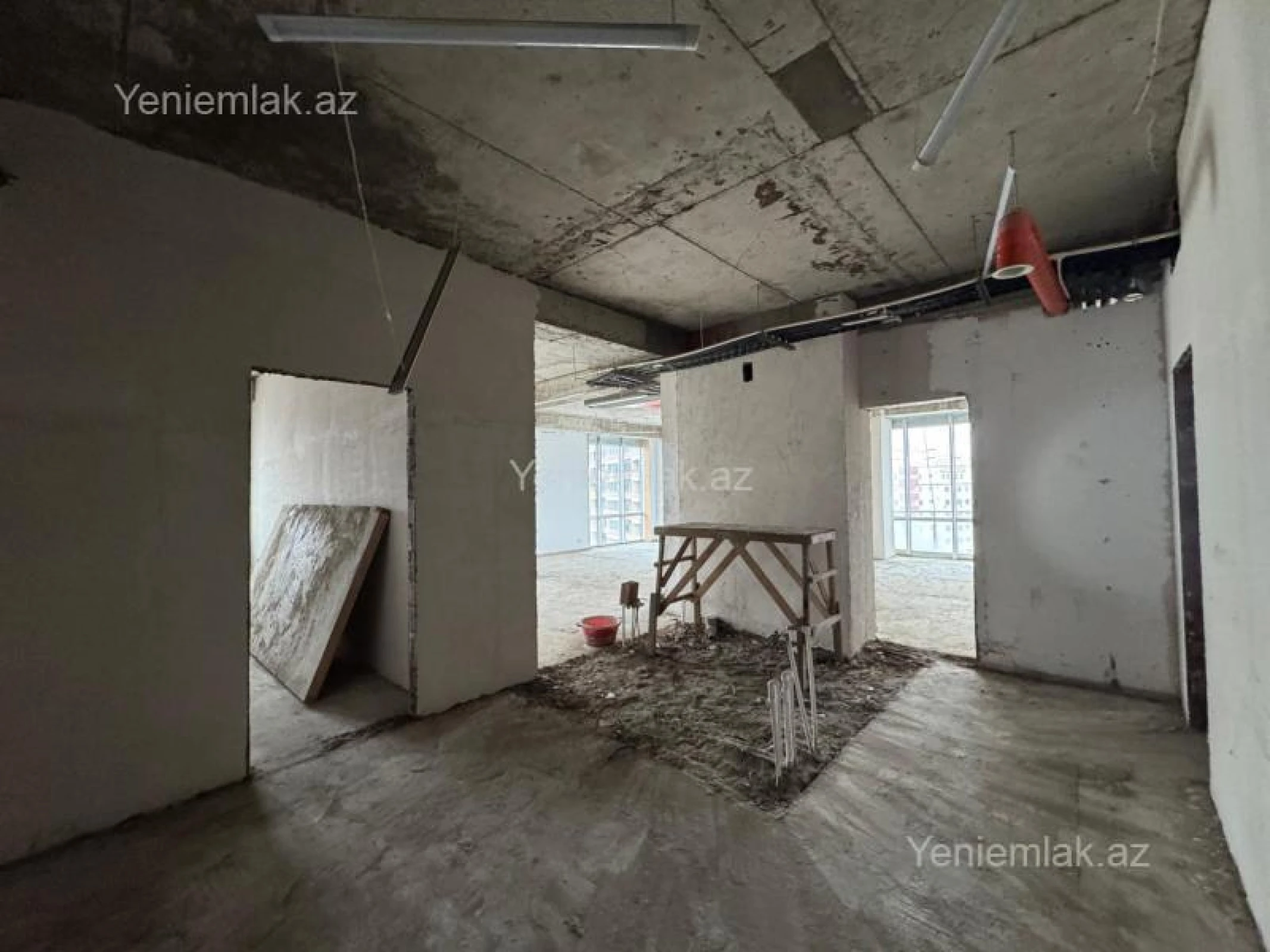 Satılır 4 otaqlı yeni tikili 185 m²
