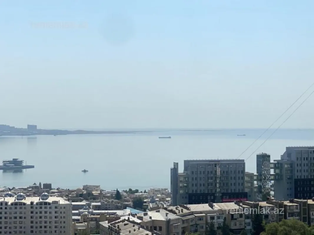 Satılır 4 otaqlı yeni tikili 185 m²