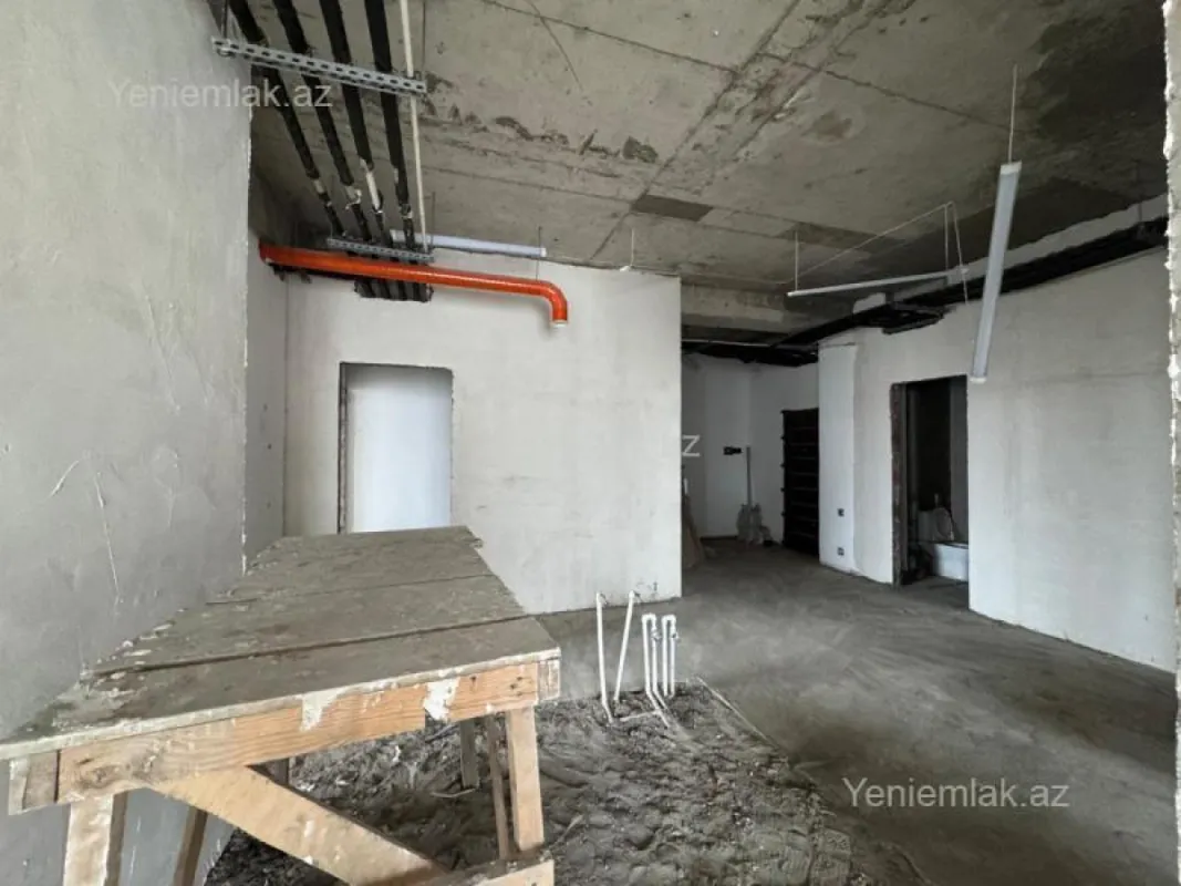 Satılır 4 otaqlı yeni tikili 185 m²