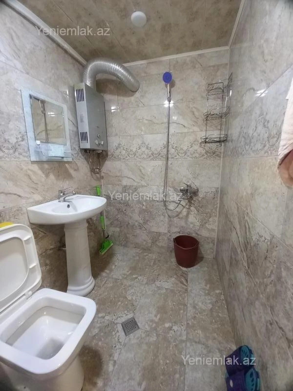 Satılır 1 otaqlı köhnə tikili 34 m²