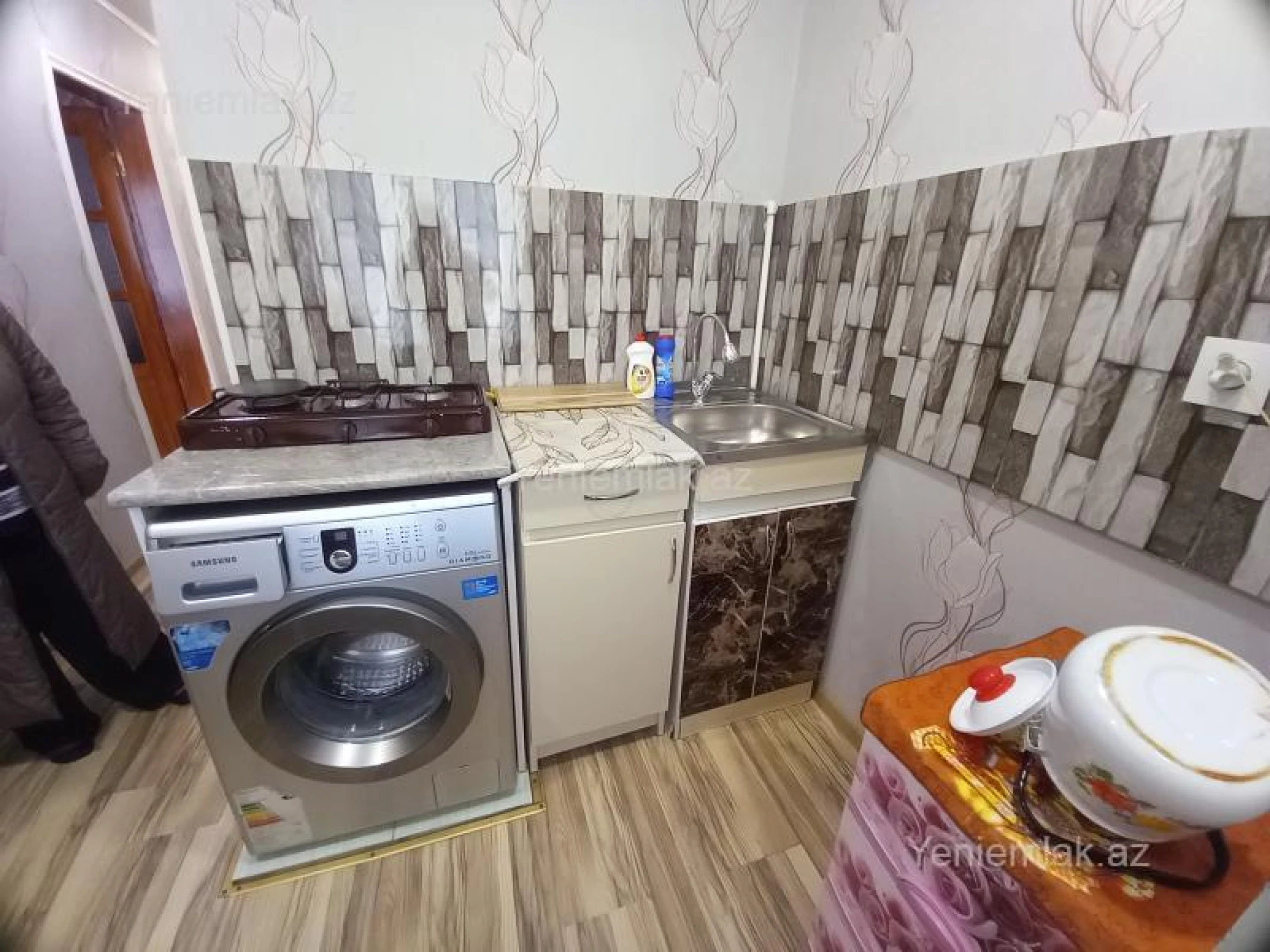 Satılır 1 otaqlı köhnə tikili 34 m²