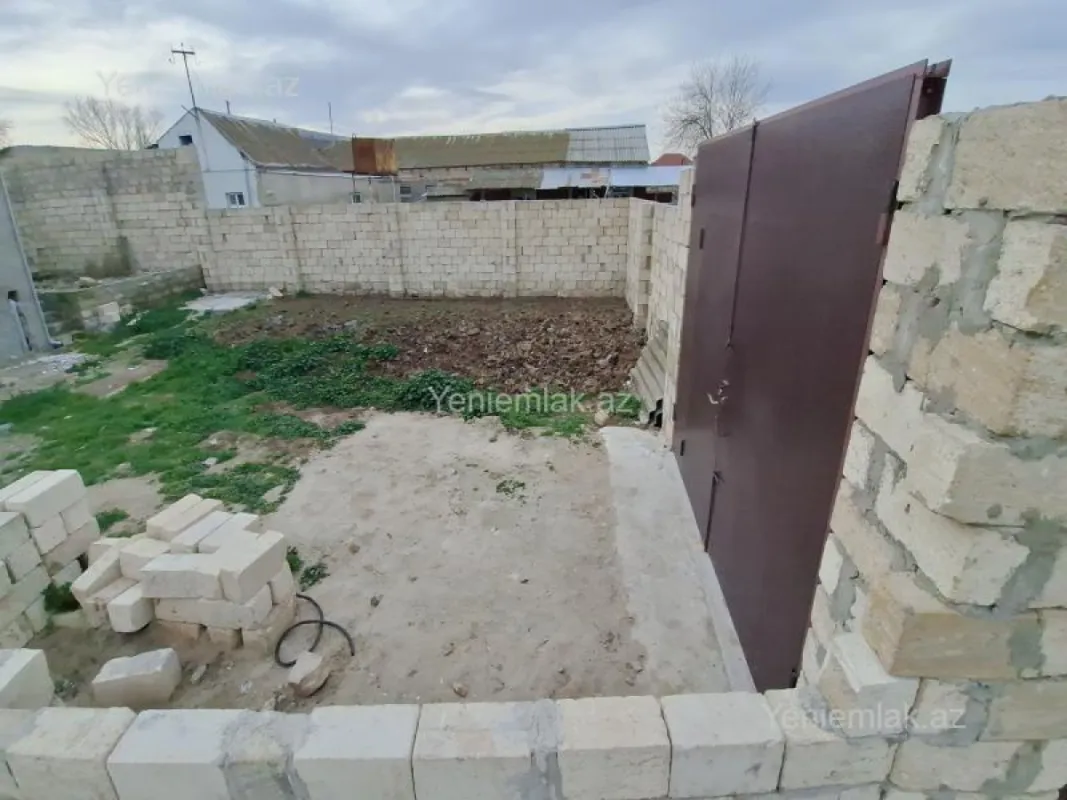 Satılır 2 otaqlı həyət evi 48 m²