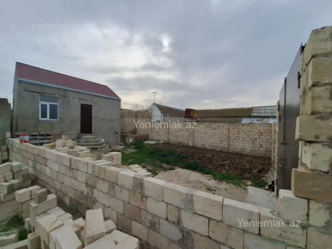 Satılır 2 otaqlı həyət evi 48 m²