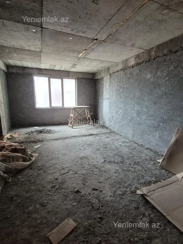 Satılır 3 otaqlı yeni tikili 130 m²