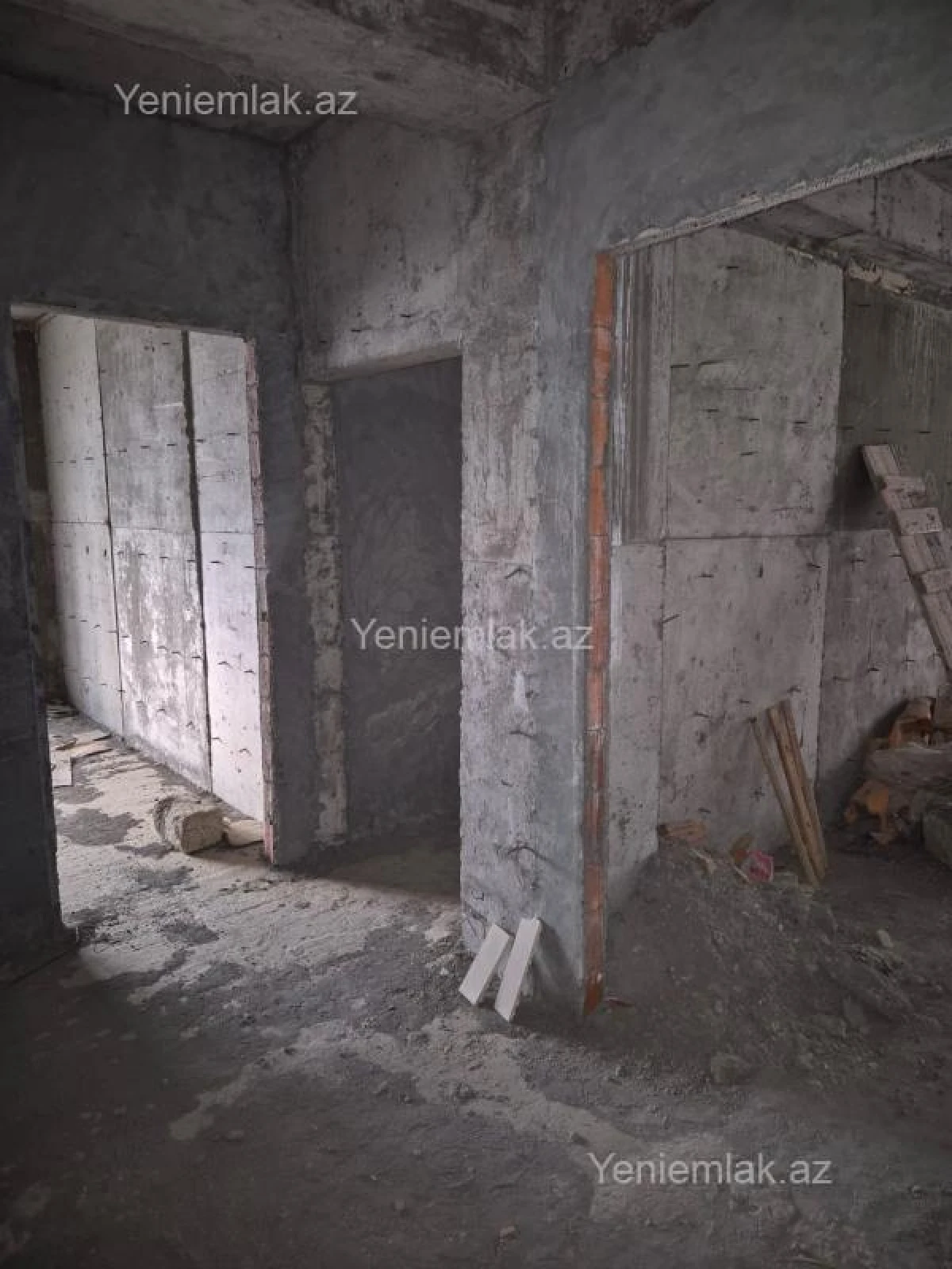 Satılır 3 otaqlı yeni tikili 130 m²