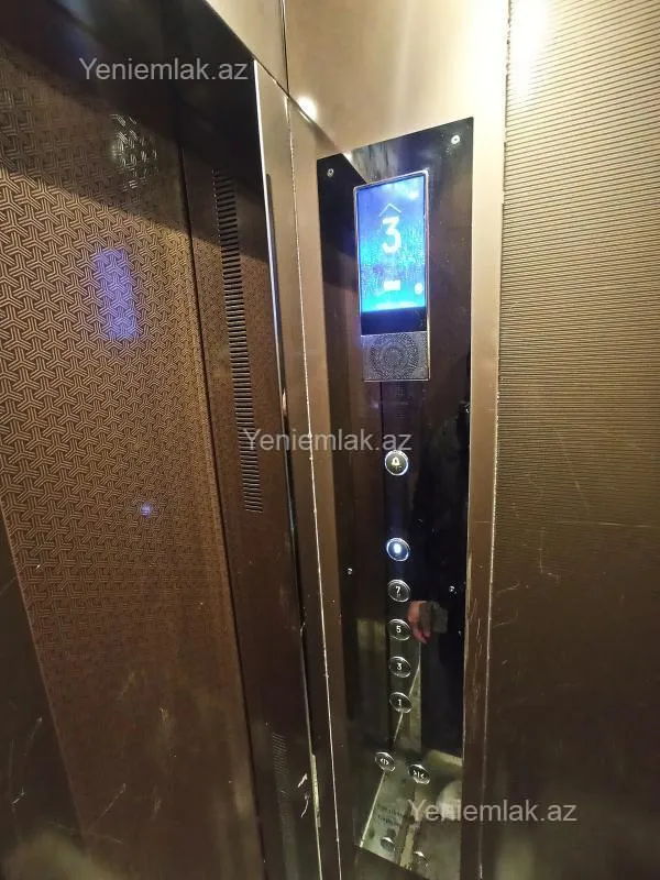 Satılır 2 otaqlı köhnə tikili 70 m²