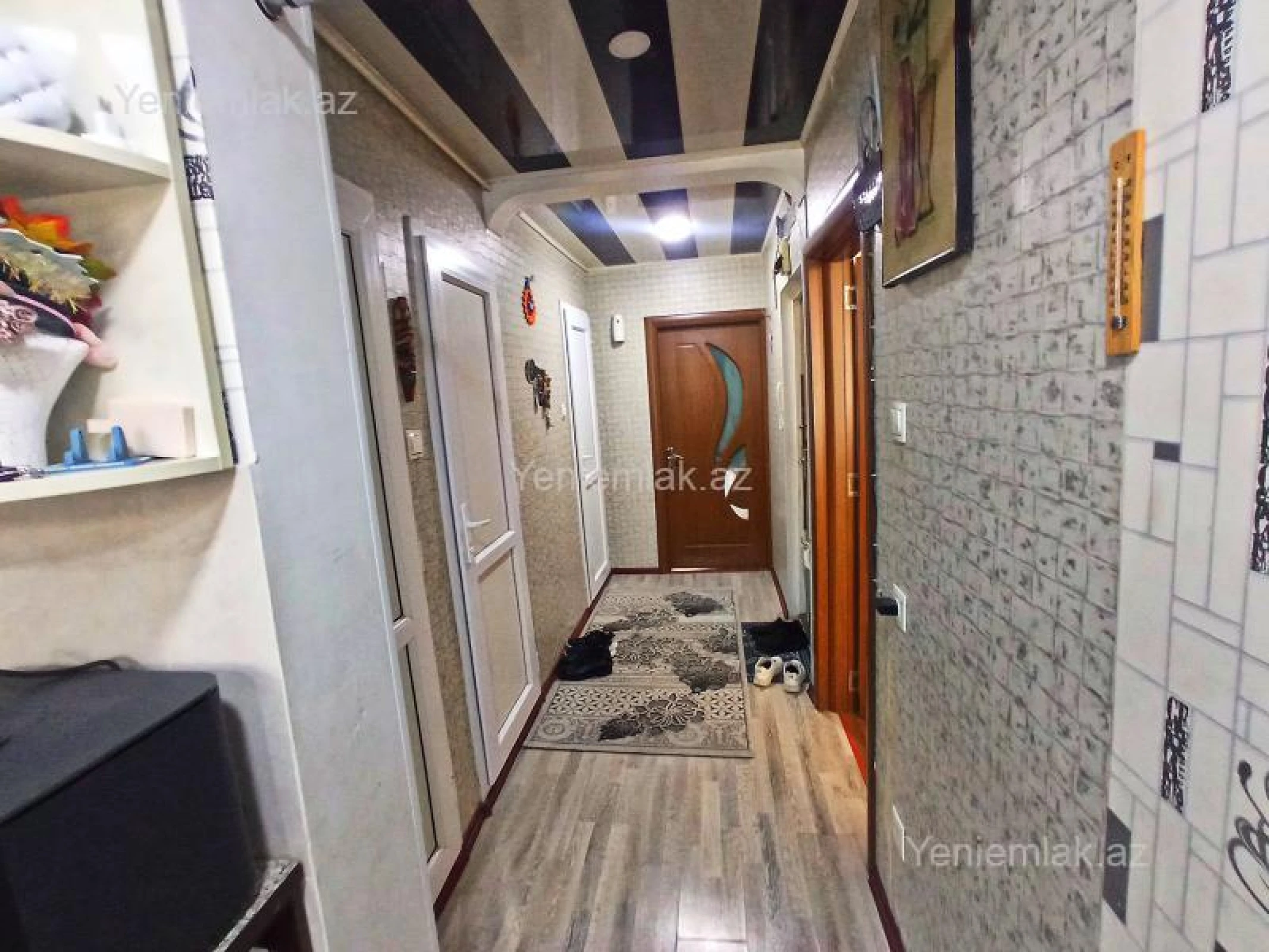 Satılır 2 otaqlı köhnə tikili 70 m²