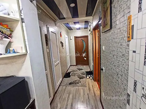 Satılır 2 otaqlı köhnə tikili 70 m²