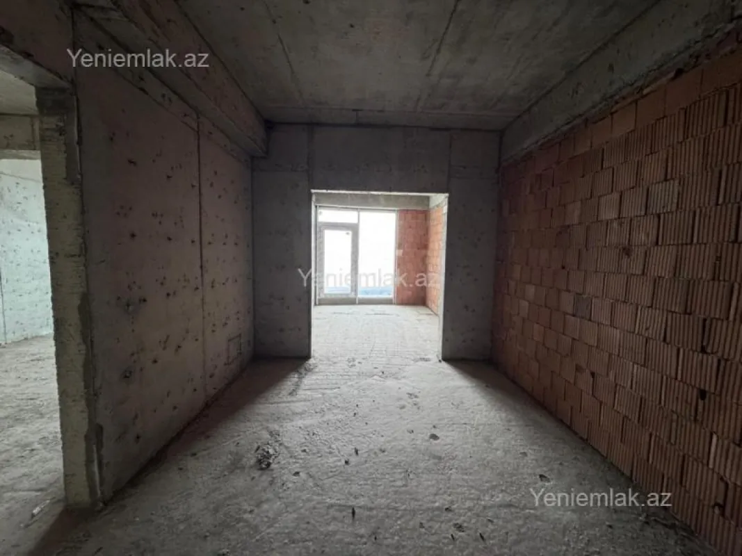 Satılır 2 otaqlı yeni tikili 102 m²