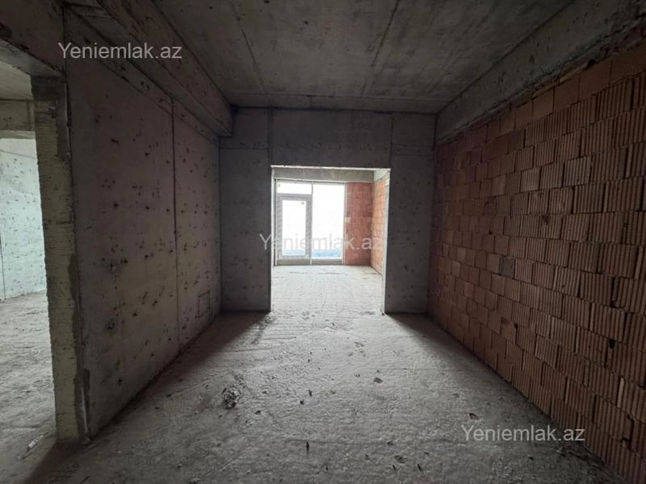 Satılır 2 otaqlı yeni tikili 102 m²