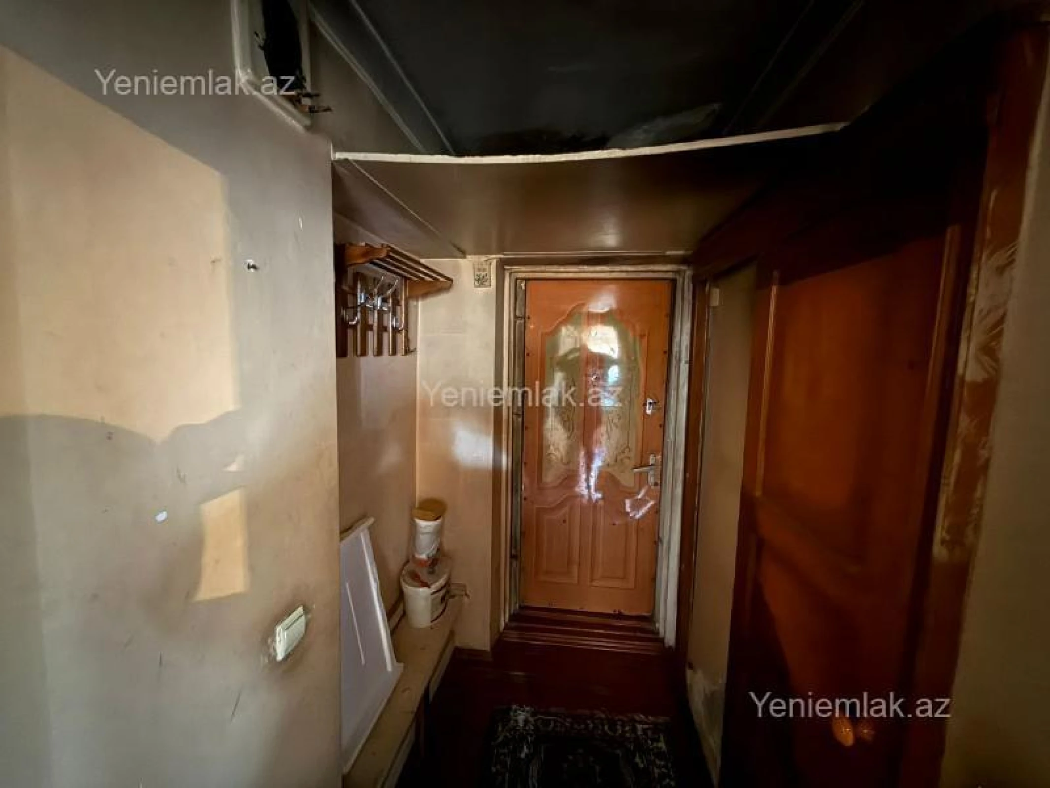 Satılır 2 otaqlı köhnə tikili 43 m²