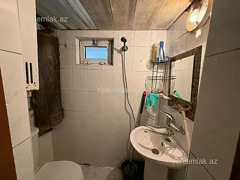 Satılır 2 otaqlı köhnə tikili 43 m²