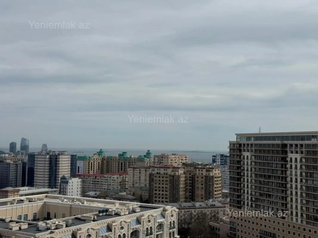 Satılır 4 otaqlı yeni tikili 217 m²