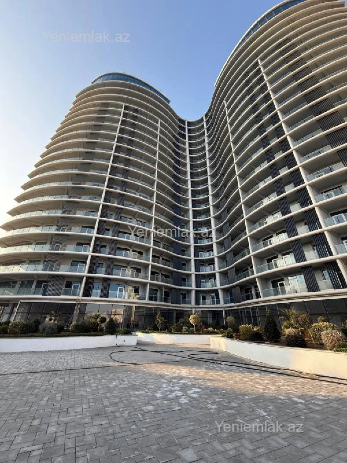 Satılır 4 otaqlı yeni tikili 217 m²