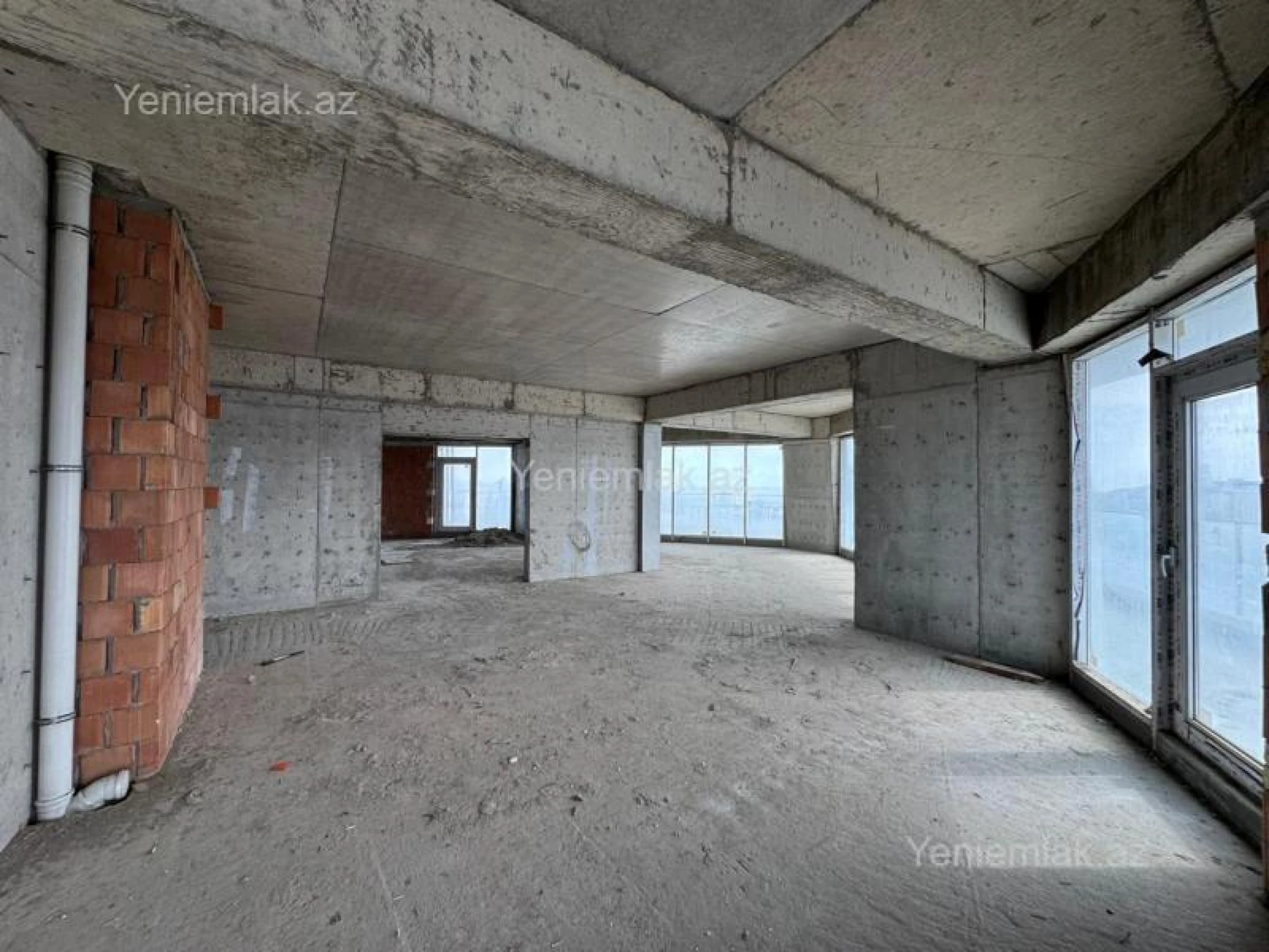 Satılır 4 otaqlı yeni tikili 217 m²