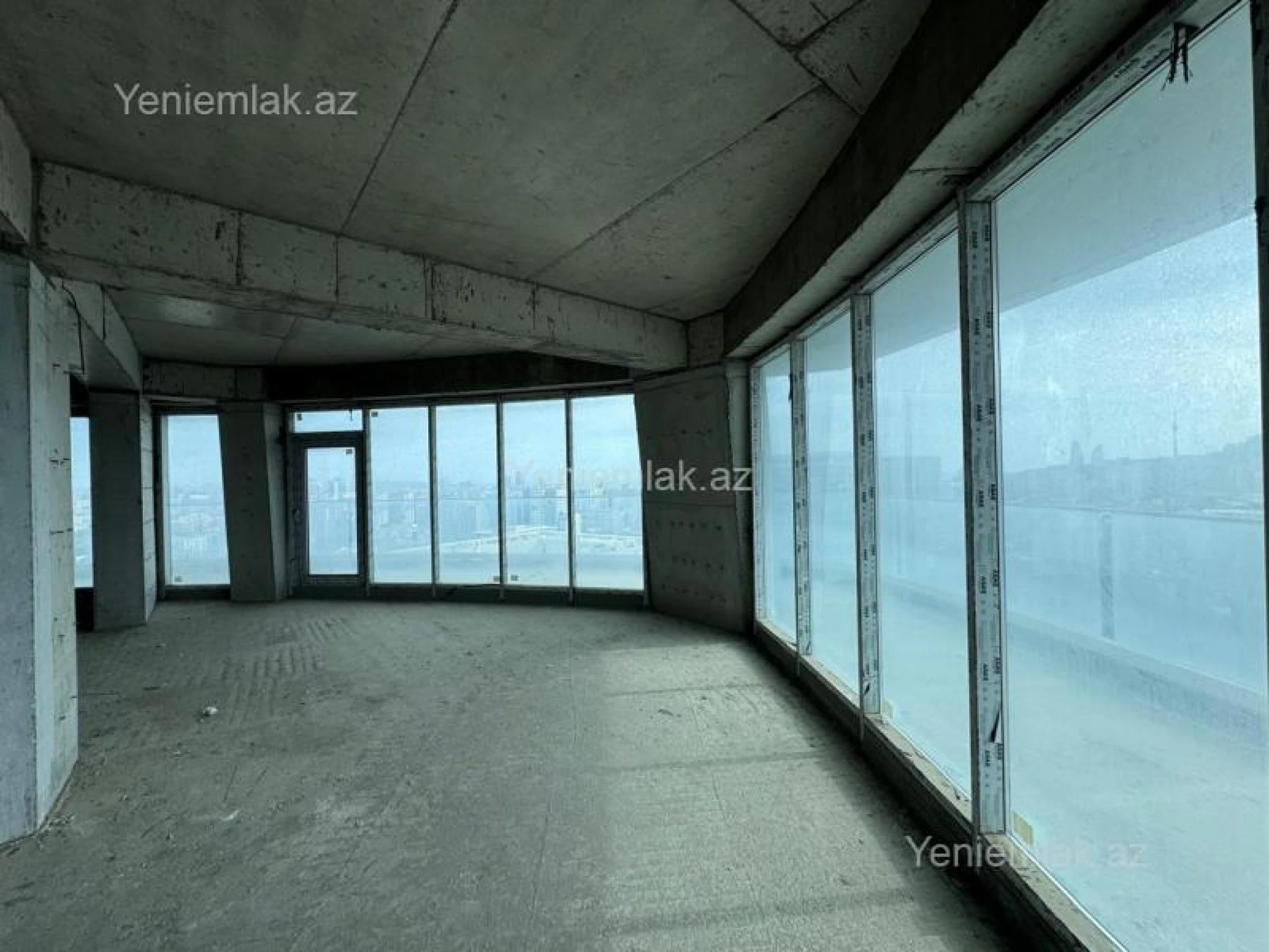 Satılır 4 otaqlı yeni tikili 217 m²