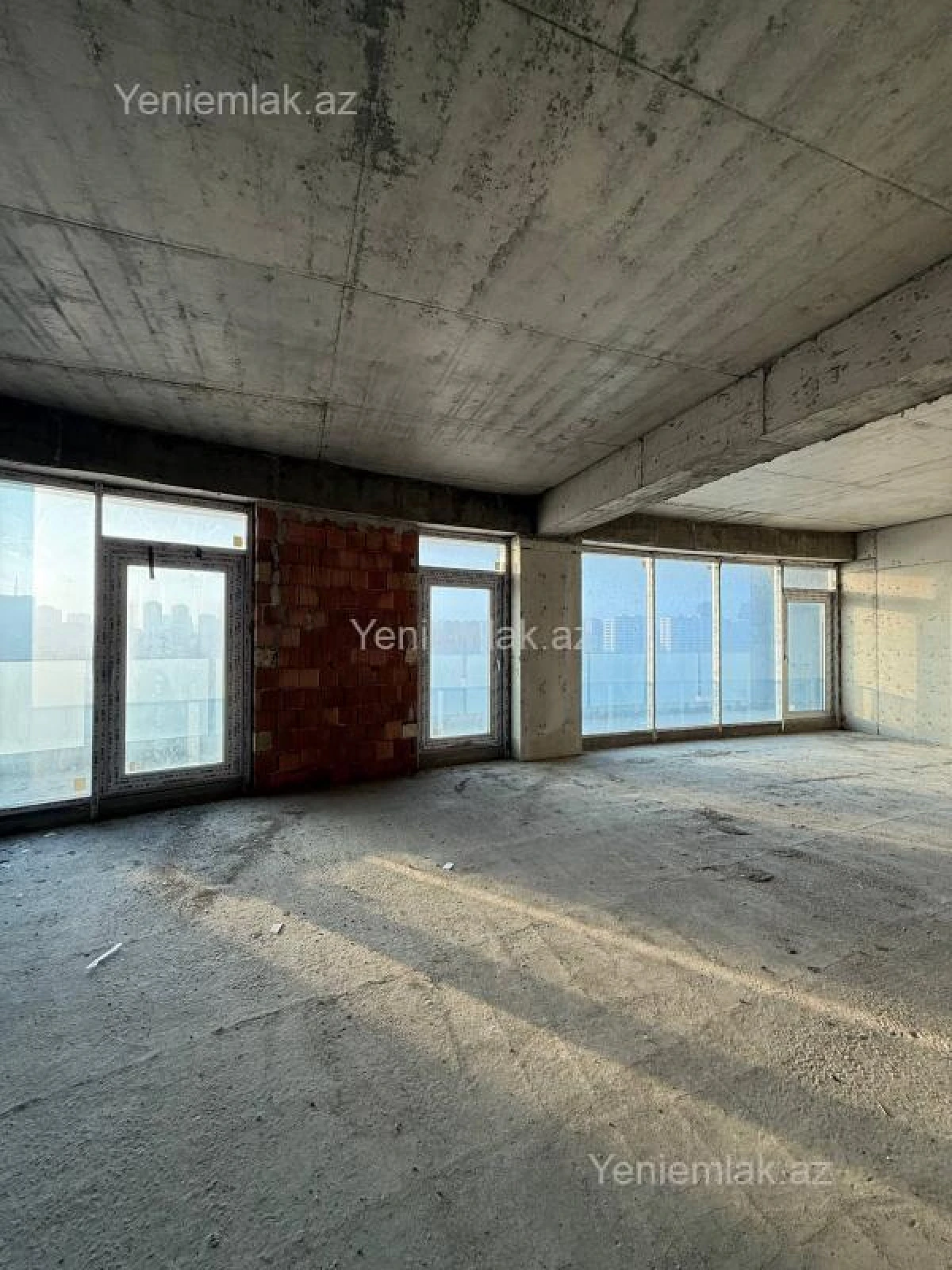 Satılır 4 otaqlı yeni tikili 217 m²