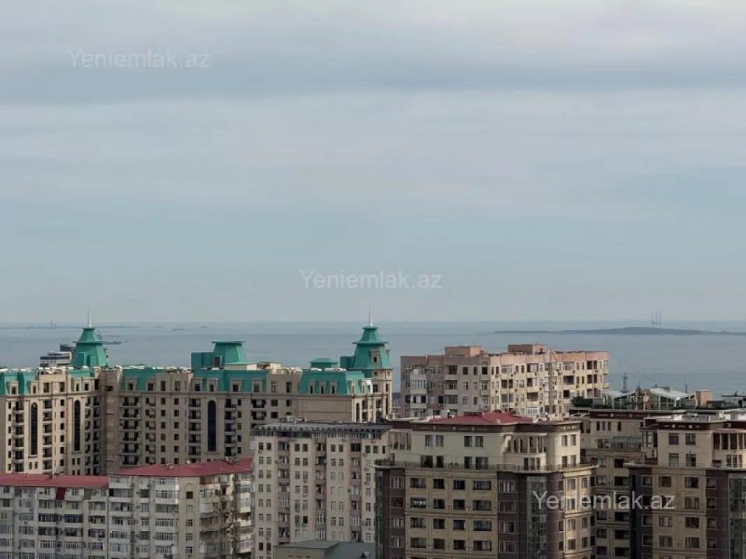 Satılır 4 otaqlı yeni tikili 217 m²