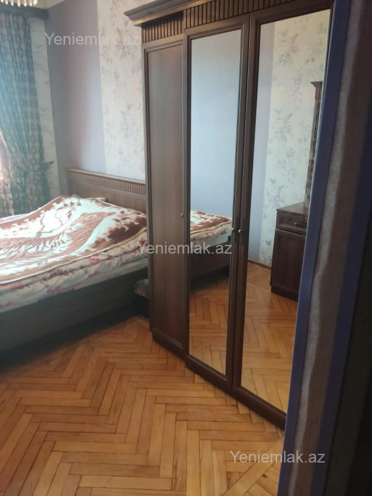 Satılır 2 otaqlı köhnə tikili 55 m²