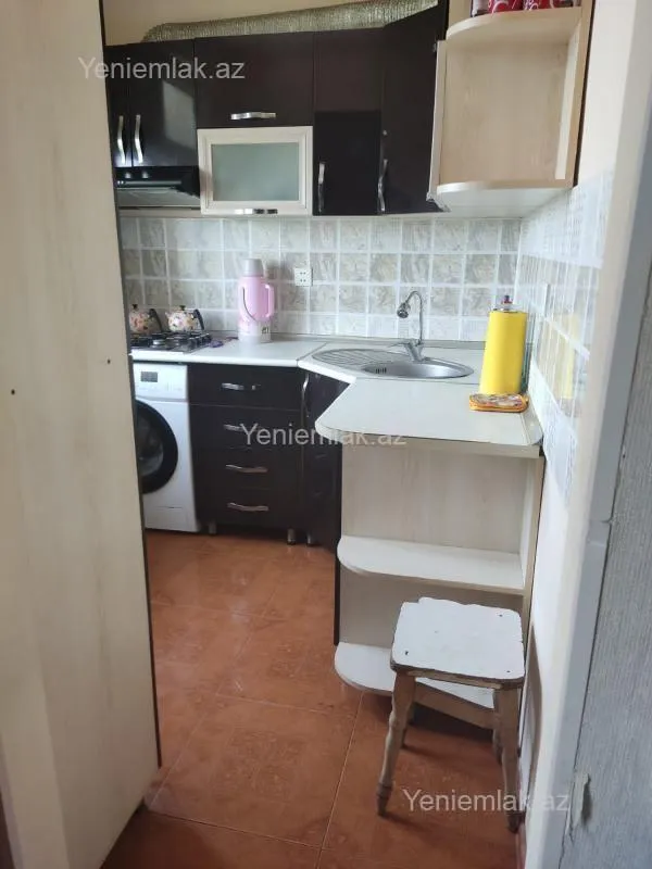 Satılır 2 otaqlı köhnə tikili 55 m²
