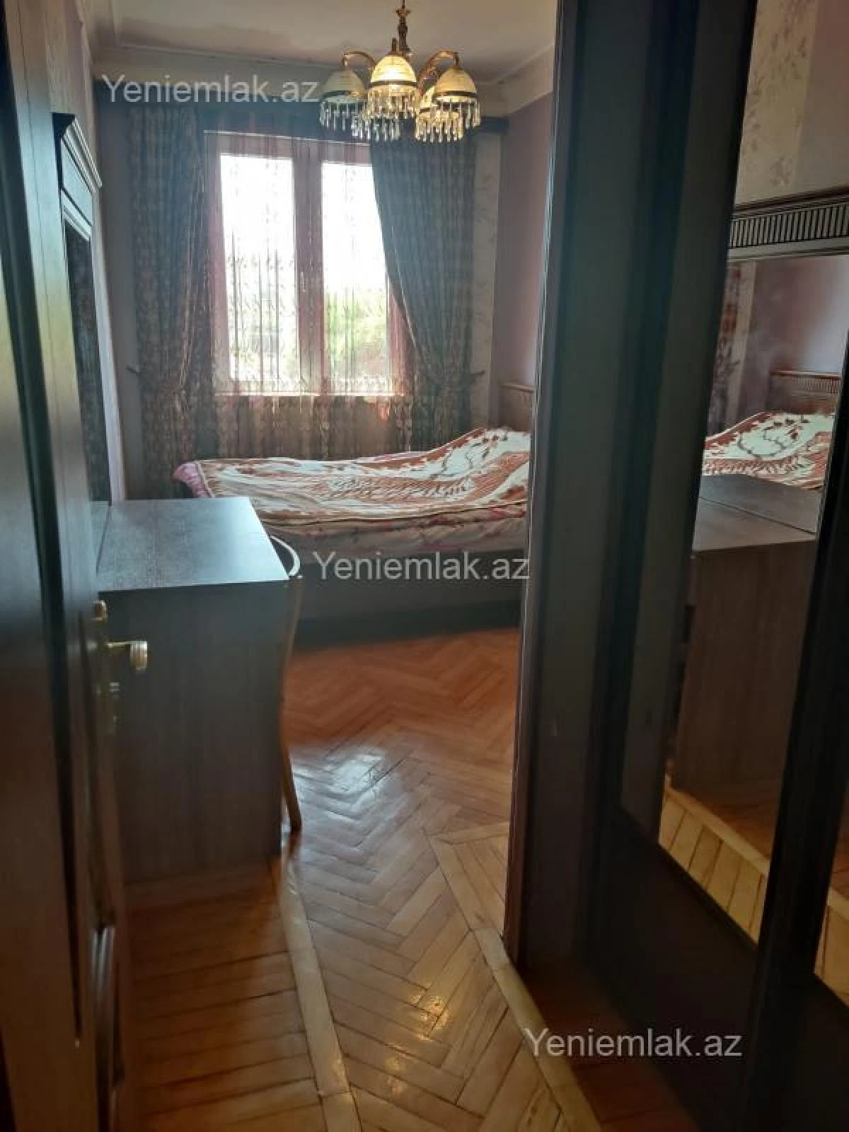 Satılır 2 otaqlı köhnə tikili 55 m²