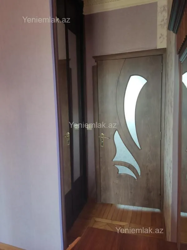 Satılır 2 otaqlı köhnə tikili 55 m²