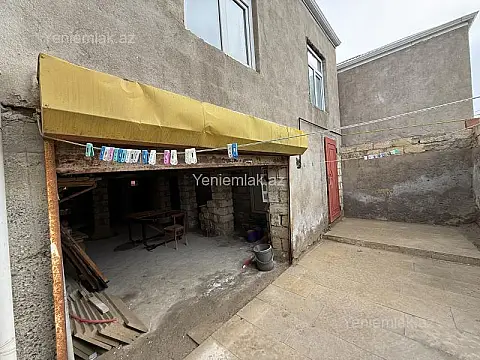 Satılır 3 otaqlı həyət evi 100 m²