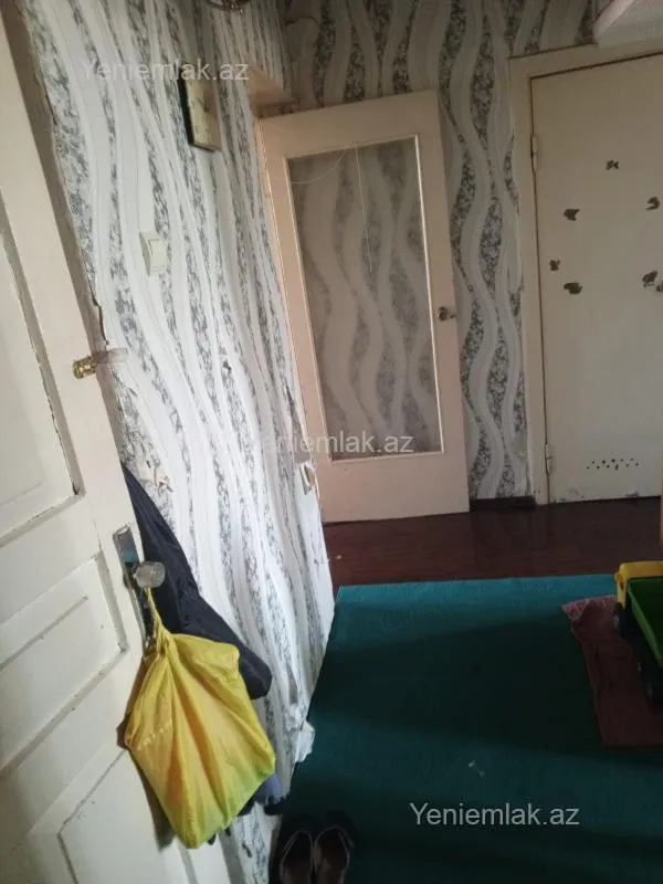 Satılır 3 otaqlı köhnə tikili 60 m²