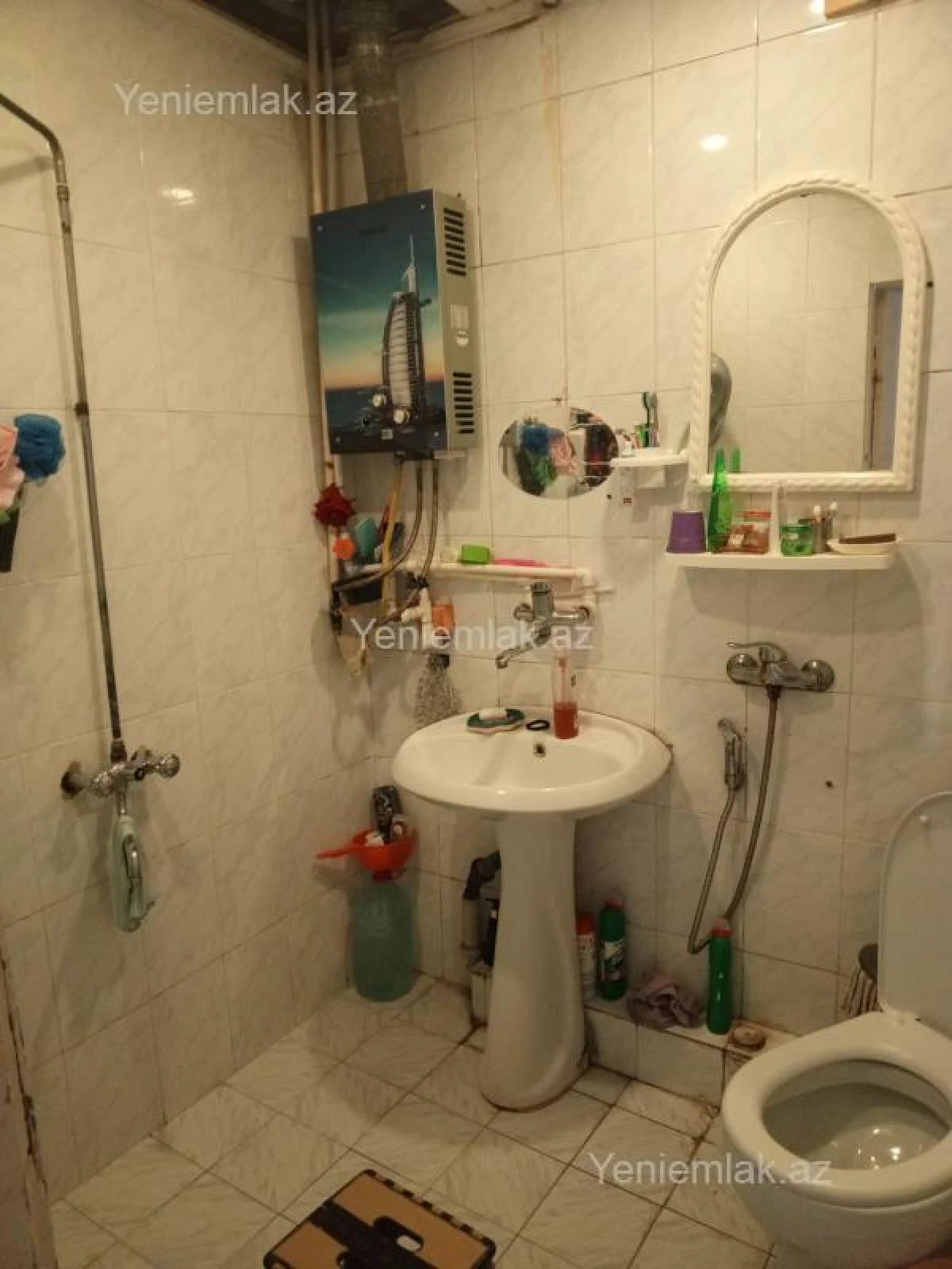 Satılır 3 otaqlı köhnə tikili 60 m²