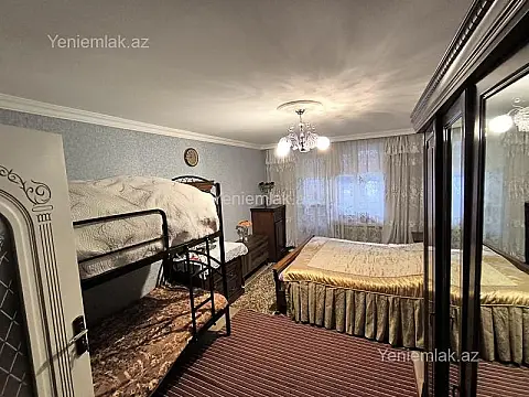 Satılır 3 otaqlı köhnə tikili 70 m²