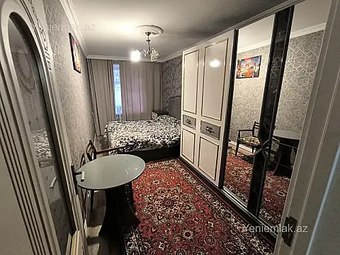 Satılır 3 otaqlı köhnə tikili 70 m²