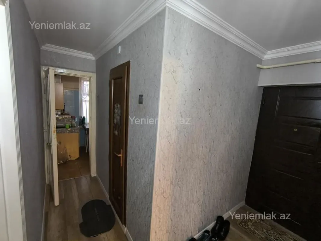 Satılır 3 otaqlı köhnə tikili 70 m²