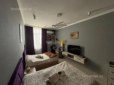 Satılır 3 otaqlı köhnə tikili 100 m²