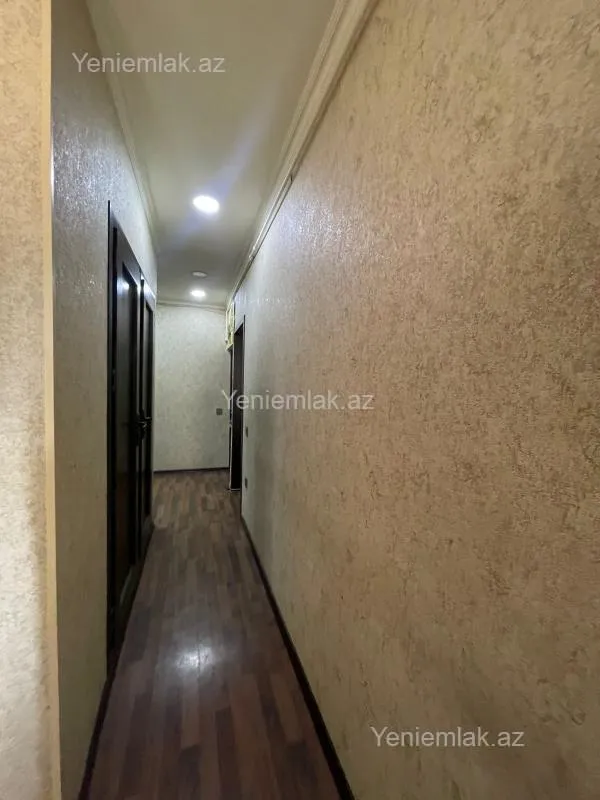 Satılır 2 otaqlı köhnə tikili 65 m²