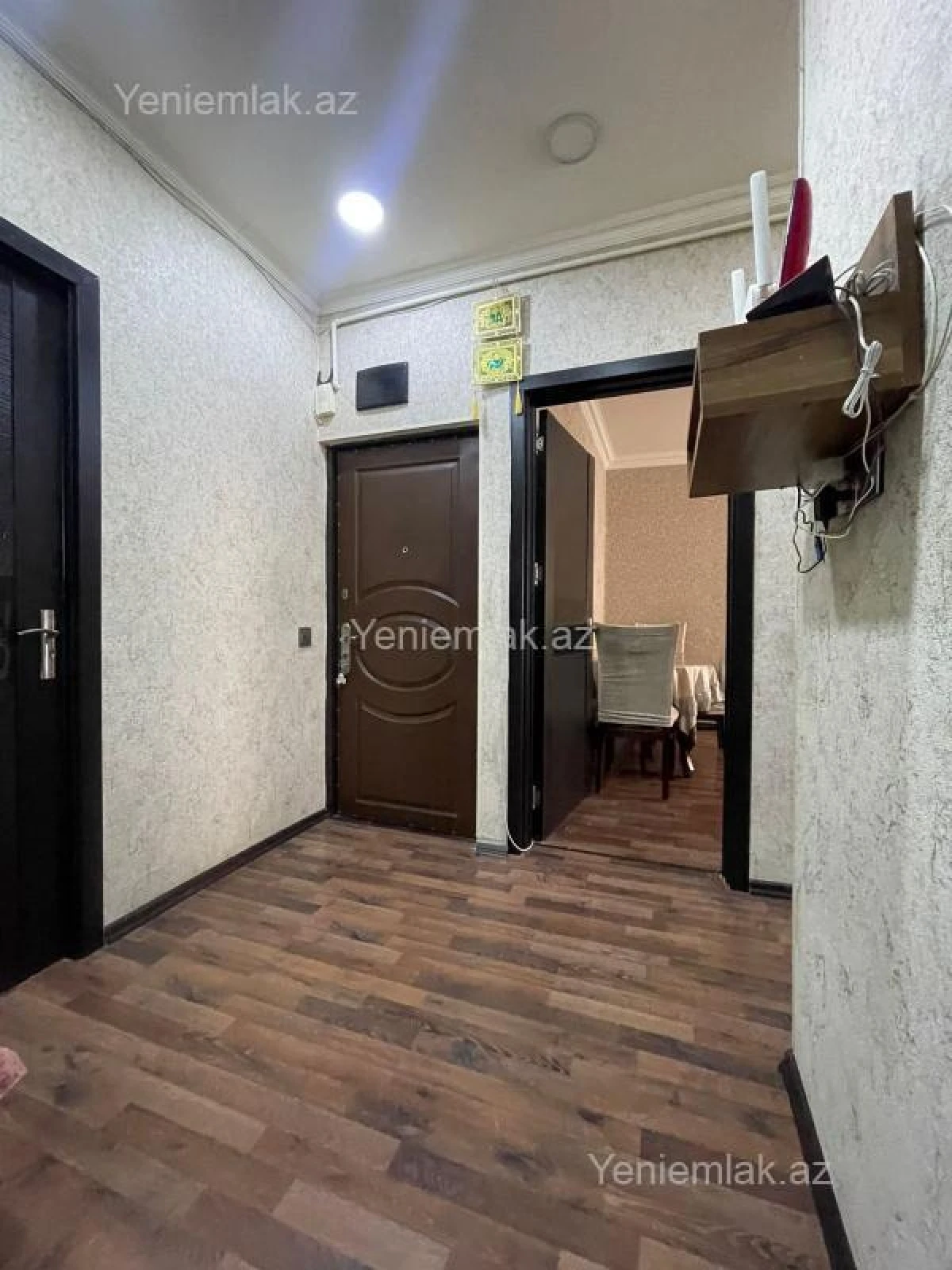 Satılır 2 otaqlı köhnə tikili 65 m²