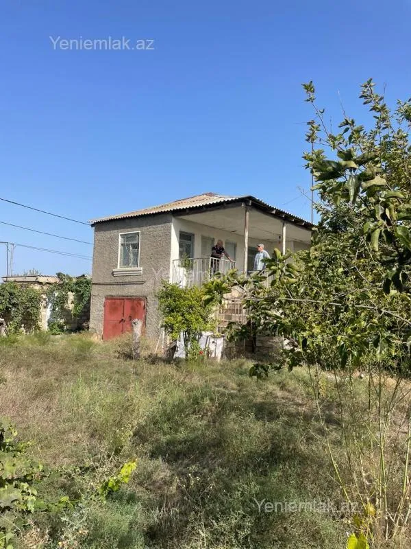 Satılır 3 otaqlı həyət evi 90 m²
