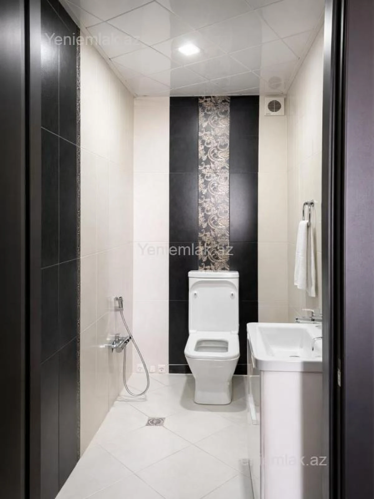 Satılır 3 otaqlı yeni tikili 122 m²