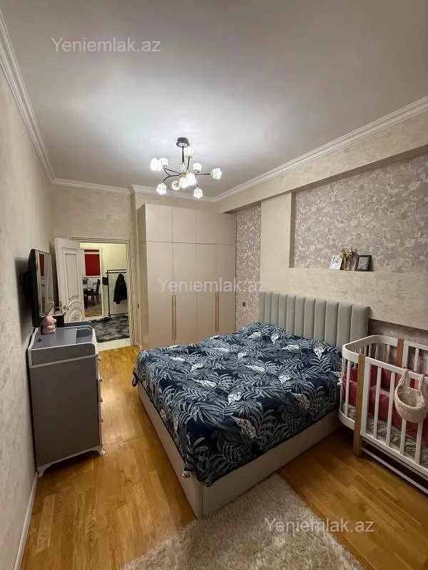Satılır 4 otaqlı yeni tikili 110 m²