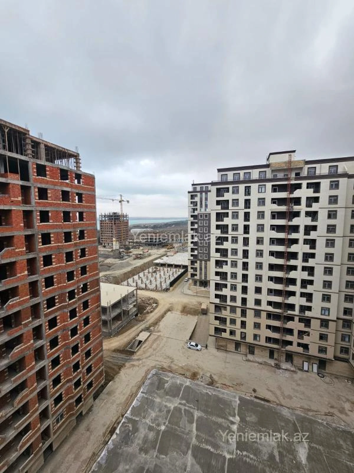 Satılır 2 otaqlı yeni tikili 53 m²