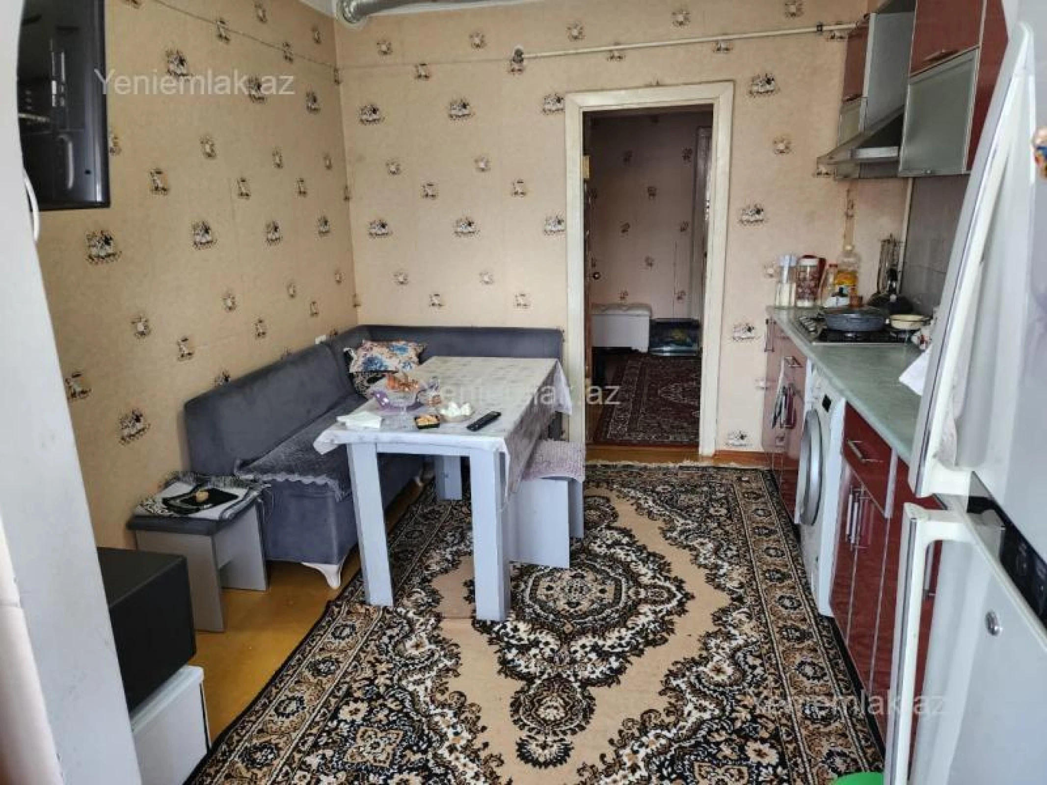 Satılır 3 otaqlı köhnə tikili 85 m²