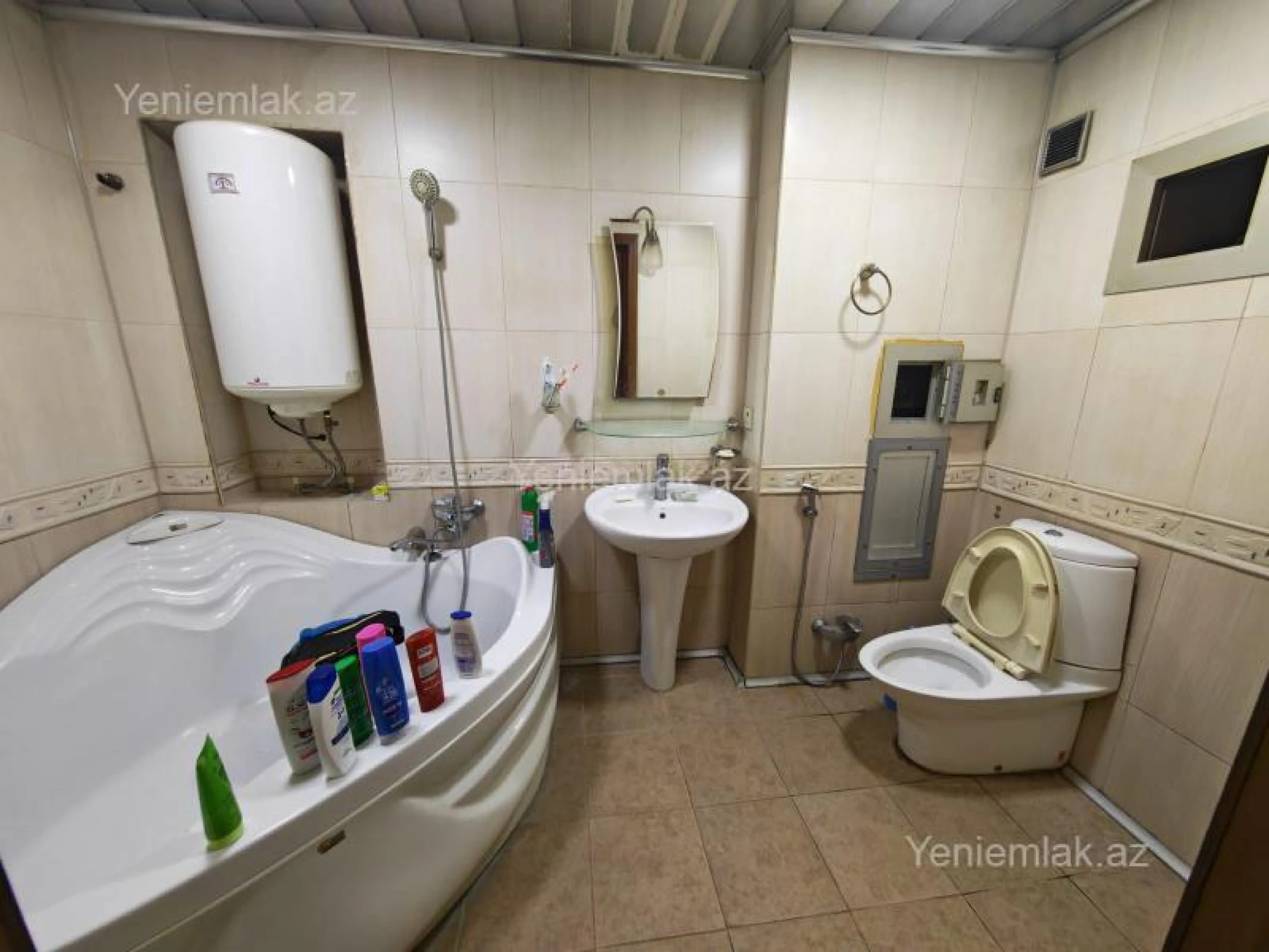 Satılır 3 otaqlı köhnə tikili 90 m²