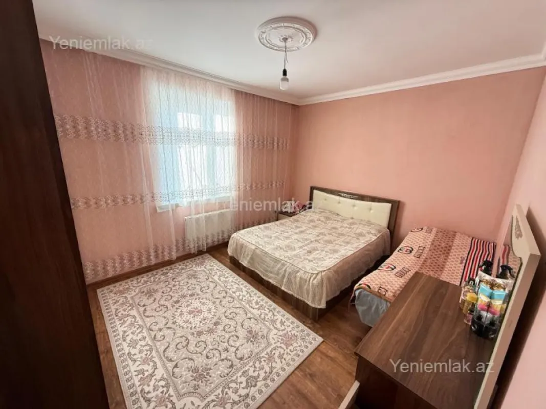 Satılır 3 otaqlı həyət evi 130 m²