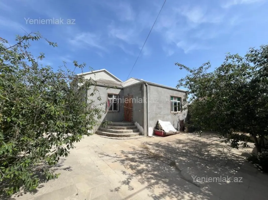 Satılır 3 otaqlı həyət evi 130 m²