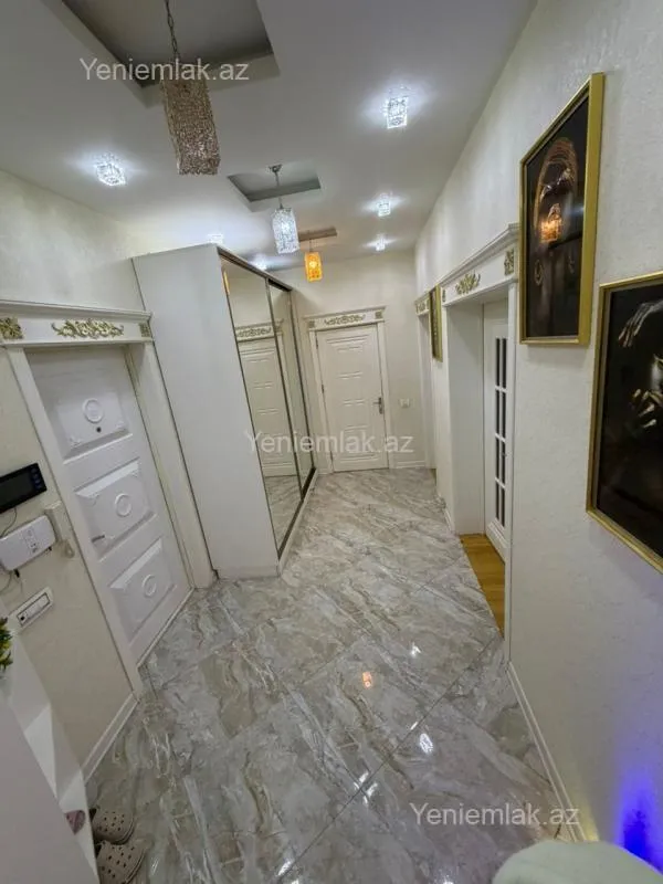 Satılır 2 otaqlı yeni tikili 105 m²