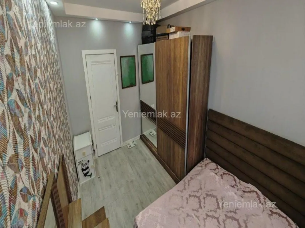 Satılır 3 otaqlı köhnə tikili 75 m²